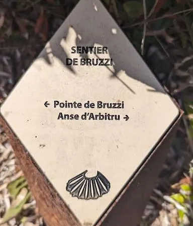 아파트 70m2 Avec Loggia, Piscine A Debordement Vue 피아노톨리-카르다렐로