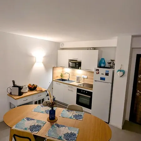 아파트 70m2 Avec Loggia, Piscine A Debordement Vue *