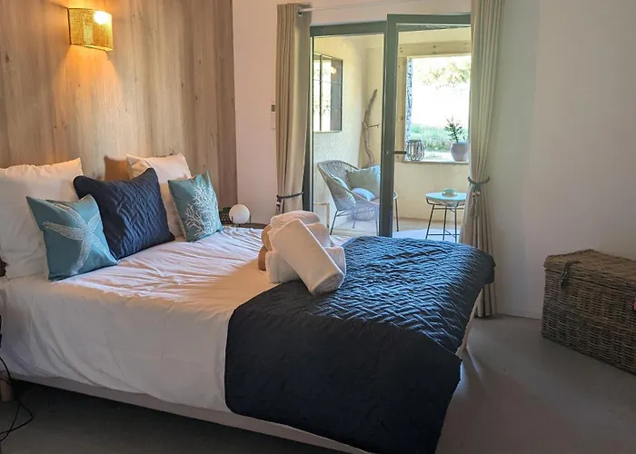 70m2 Avec Loggia, Piscine A Debordement Vue * Pianottoli-Caldarello (Corsica)