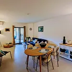 70m2 Avec Loggia, Piscine A Debordement Vue * Pianottoli-Caldarello (Corsica)