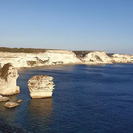 70m2 Avec Loggia, Piscine A Debordement Vue * Pianottoli-Caldarello (Corsica)
