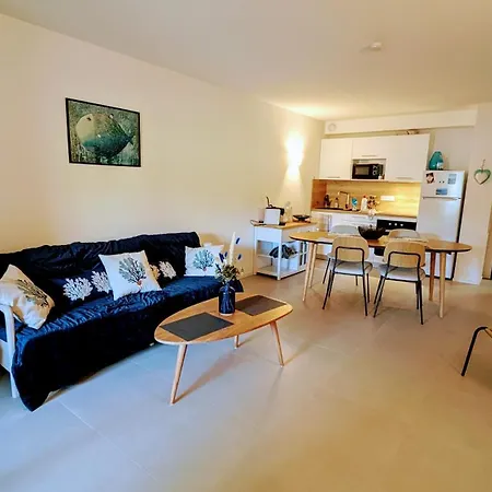 Appartement 70m2 Avec Loggia, Piscine à Débordement Vue Pianottoli-Caldarello (Corsica)