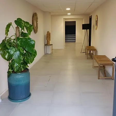 70m2 Avec Loggia, Piscine A Debordement Vue Pianottoli-Caldarello (Corsica)