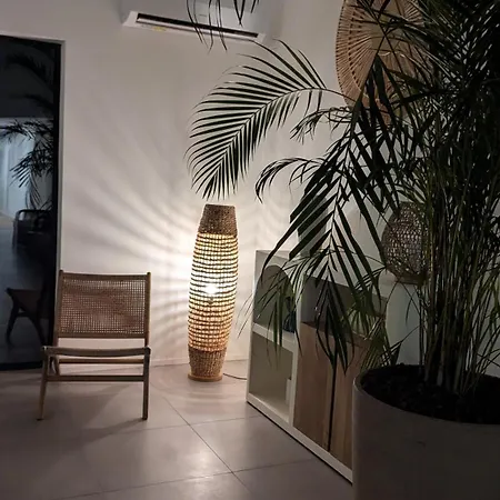 Apartment 70m2 En Parahotellerie Avec Loggia, Piscine A Debordement Vue