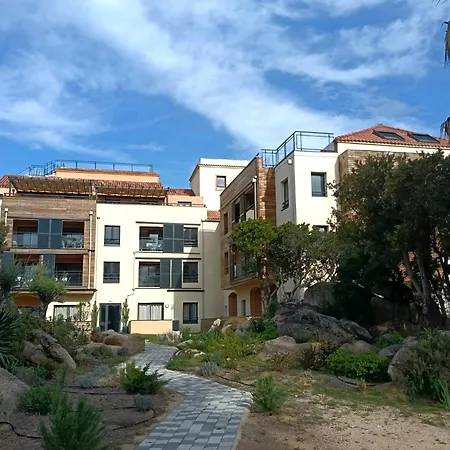 70m2 En Parahotellerie Avec Loggia, Piscine A Debordement Vue Pianottoli-Caldarello (Corsica)
