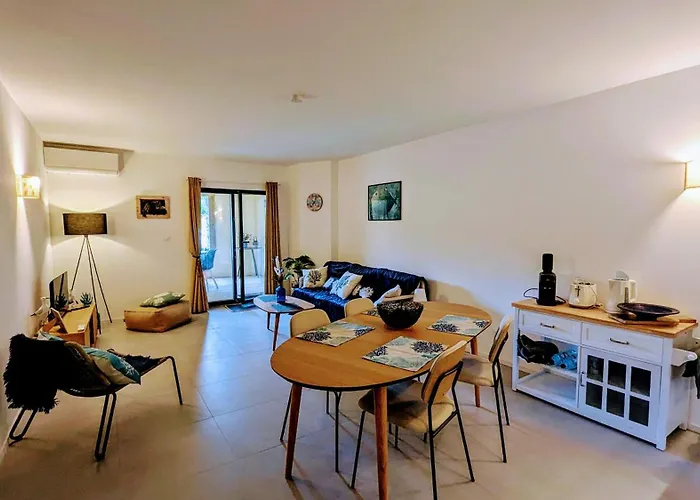 70m2 Avec Loggia, Piscine A Debordement Vue * Pianottoli-Caldarello (Corsica)